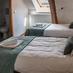 La Ferme De L'hosté Bed & Breakfast 2*