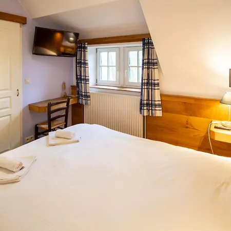 Bed & Breakfast La Ferme De L'hoste