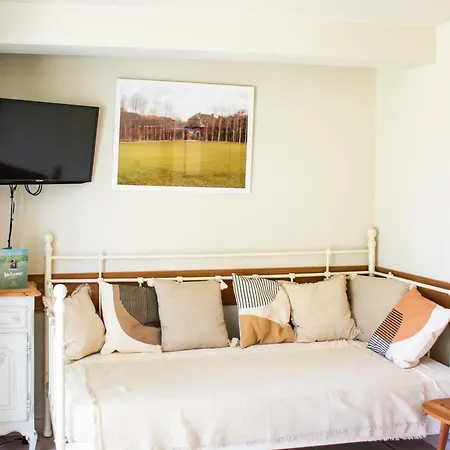 Bed & Breakfast La Ferme De L'hoste 2*