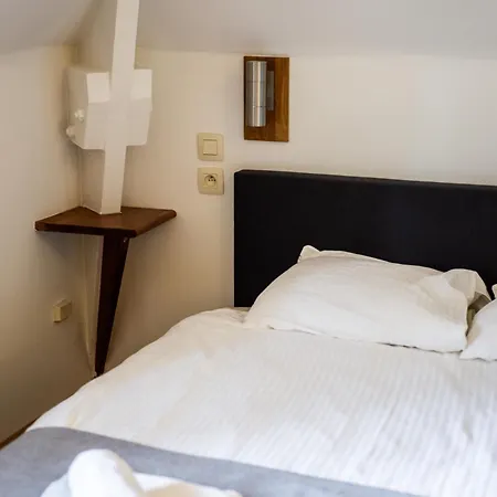 La Ferme De L'hoste Bed & Breakfast 2*