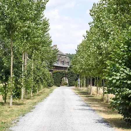 La Ferme De L'hoste Bed & Breakfast 2*