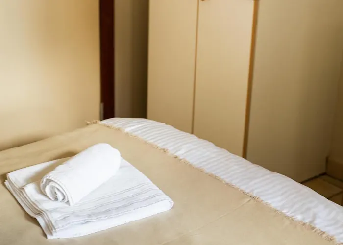 Bed and Breakfast La Ferme De L'hoste 2*